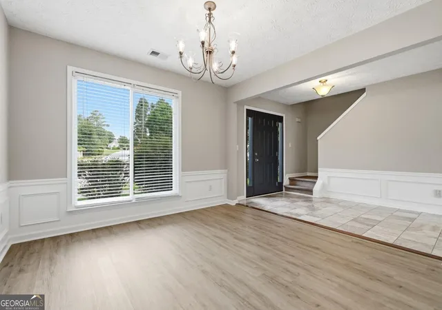 4th image of 3855 Oak Park Dr, Suwanee, GA 30024 | MLS# 10801756