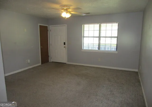 Photo 3 of Single family home for sale at 625 Strickland Rd, Locust Grove, GA 30248 | MLS# 10795238 | Listing updated on 2026-09-08