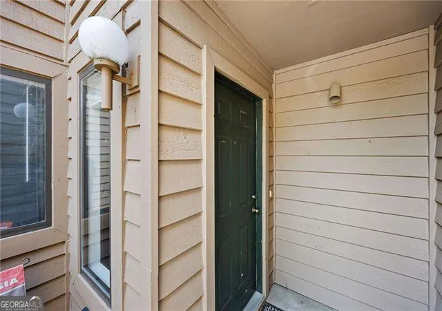 4th image of 304 Parkaire Xing, Marietta, GA 30068 | MLS# 10797611