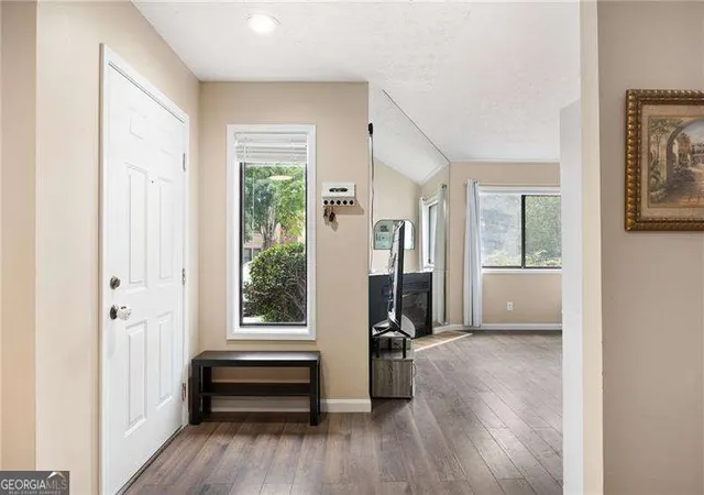 5th image of 304 Parkaire Xing, Marietta, GA 30068 | MLS# 10797611