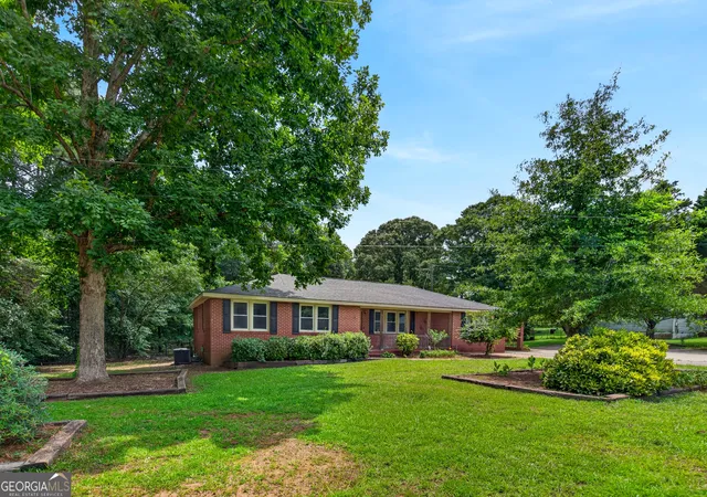 Homes for sale in Lagrange, GA | 150 Glenda Dr, Lagrange, GA 30241 | MLS# 10802111