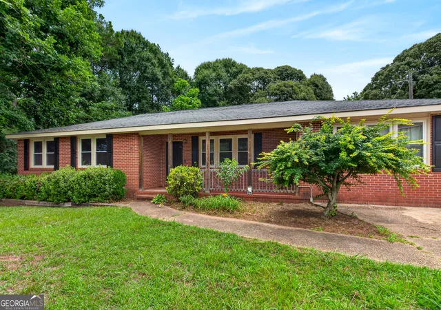 Homes for sale in Lagrange, GA | 150 Glenda Dr, Lagrange, GA 30241 | MLS# 10802111