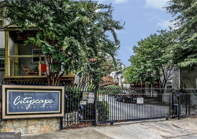 2nd image of 24 Daniel St, Atlanta, GA 30312
