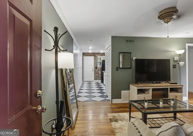 3rd image of 24 Daniel St, Atlanta, GA 30312