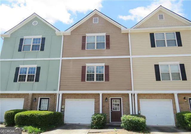Photo 1 of Townhouse for sale at 6399 Redan Sq, Lithonia, GA 30058 | MLS# 10817023 | Listing updated on 2026-09-23