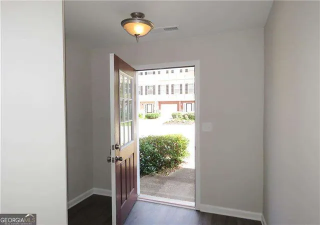 Photo 2 of Townhouse for sale at 6399 Redan Sq, Lithonia, GA 30058 | MLS# 10817023 | Listing updated on 2026-09-23