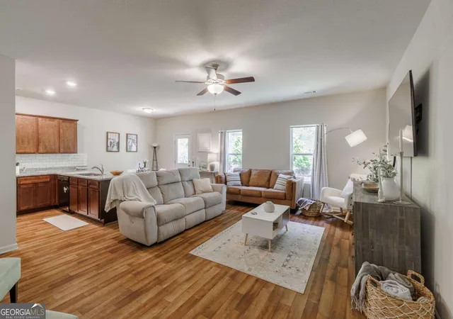 Photo 4 of Single family home for sale at 343 Morning Dr, Athens, GA 30606 | MLS# 10811030 | Listing updated on 2026-09-11