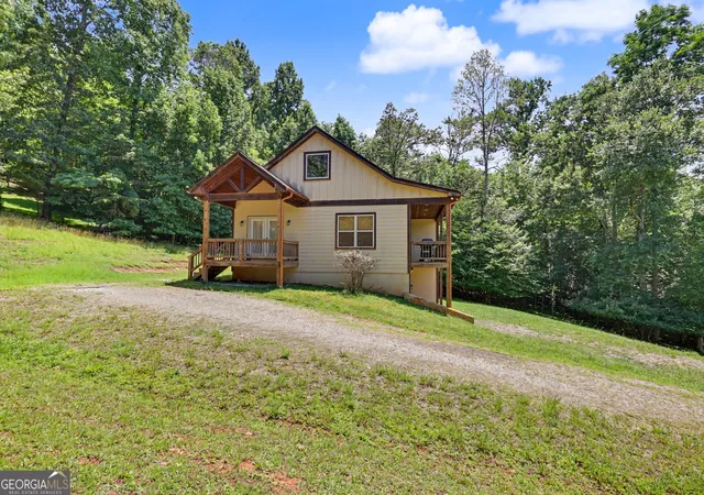Photo 3 of Single family home for sale at 2057 Gallatin Rd, Young Harris, GA 30582 | MLS# 10790800 | Listing updated on 2026-08-31