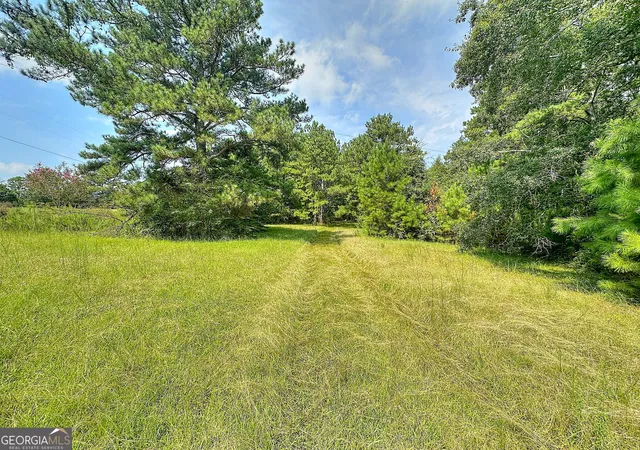Photo 3 of Sale Pending at 493 Jarrell Hogg Rd, West Point, GA 31833 | MLS# 10834451 | Listing updated on 2026-10-07