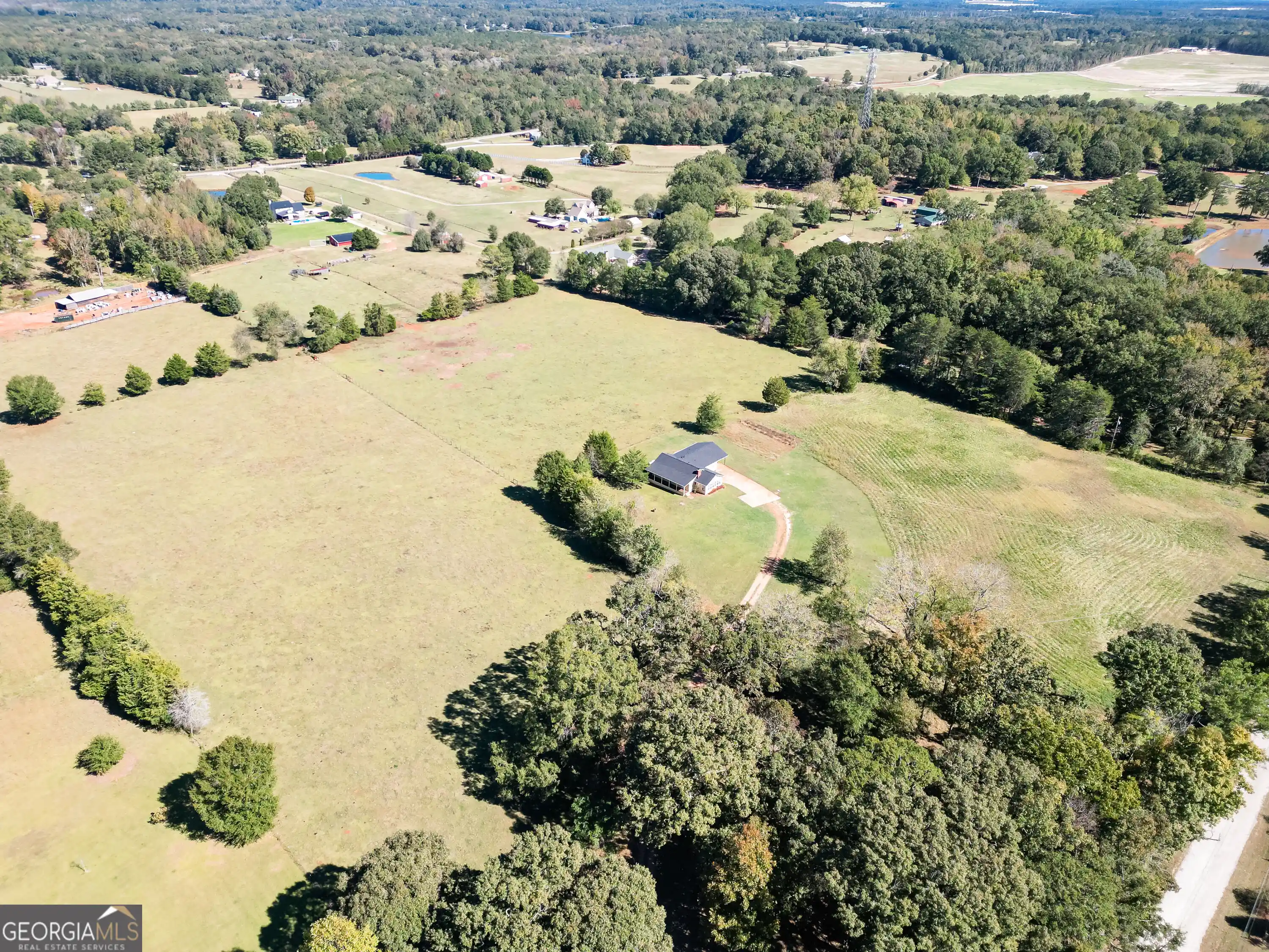 Photo 1 of Land for sale at 184 Mud Brg Rd, Fayetteville, GA 30215 | MLS# 10877299 | Listing updated on 2026-10-22