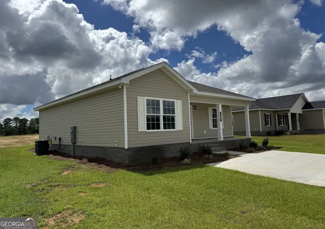 Photo 3 of Single family home for sale at 509 Nickies Way, Statesboro, GA 30458 | MLS# 10836111 | Listing updated on 2026-09-18