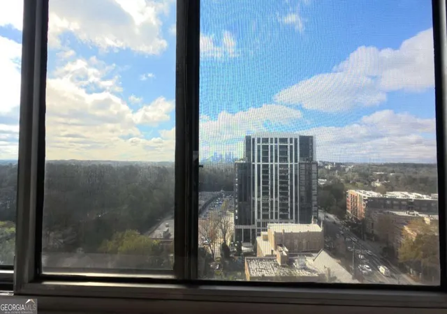 Photo 4 of Condo for sale at 2479 Peachtree Rd NE #1306, Atlanta, GA 30305 | MLS# 10711493 | Listing updated on 2026-09-14