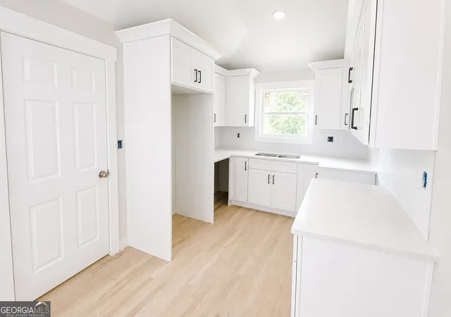 3rd image of 2453 Ivydale Dr Sw, Atlanta, GA 30311 | MLS# 10726780