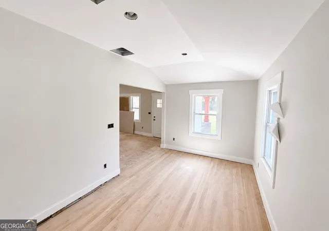 5th image of 2453 Ivydale Dr Sw, Atlanta, GA 30311 | MLS# 10726780