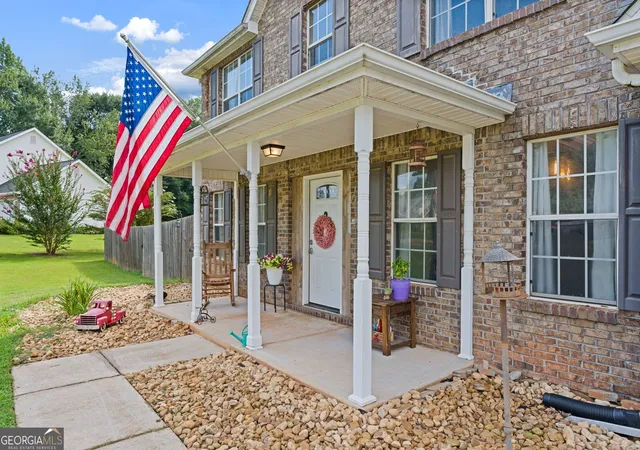 Photo 4 of Sale Pending at 1115 Patton Wy, Mcdonough, GA 30252 | MLS# 10822774 | Listing updated on 2026-10-06