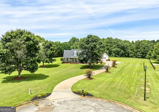 1st image of 174 Oakview Way, Roanoke, AL 36274 | MLS# 10825134