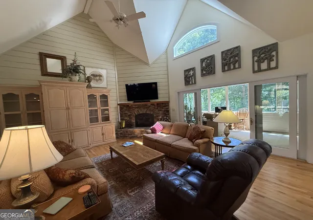Photo 2 of Sale Pending at 436 Panorama Dr, Lavonia, GA 30553 | MLS# 10798813 | Listing updated on 2026-08-12