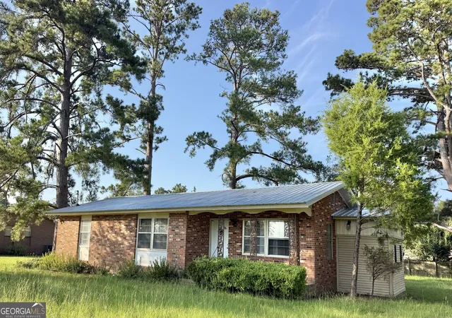 Photo 3 of Single family home for sale at 36 Strozier St, Mcrae Helena, GA 31055 | MLS# 10831781 | Listing updated on 2026-09-07