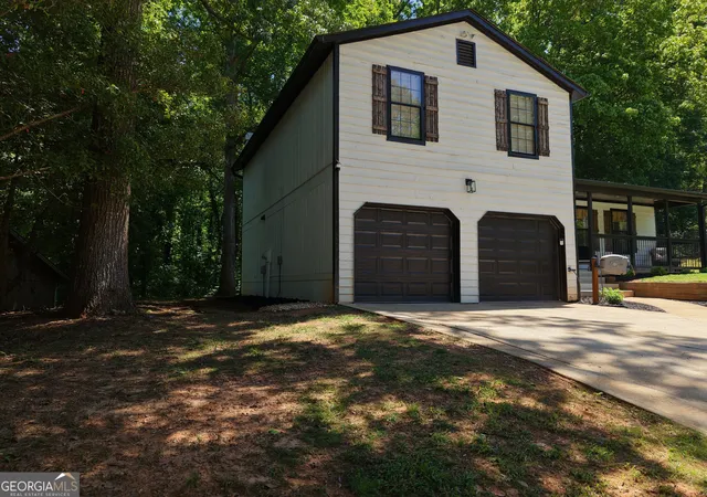 Photo 2 of Single family home for sale at 5438 Martins Crossing Rd, Stone Mountain, GA 30088 | MLS# 10753017 | Listing updated on 2026-09-07