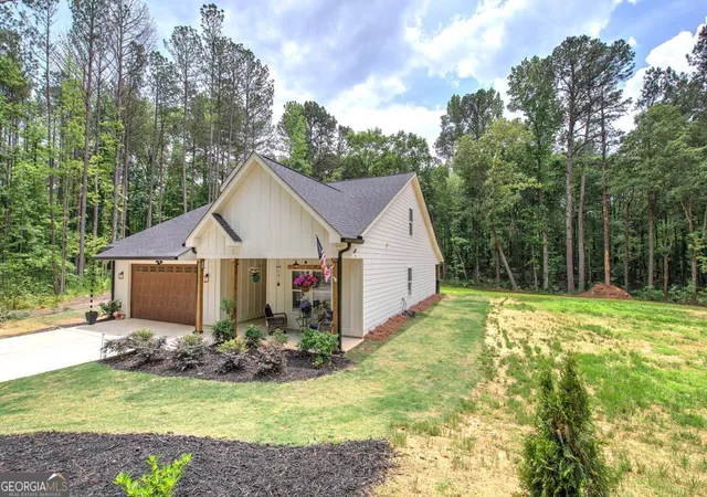 3rd image of 4142 Lovvorn Rd, Carrollton, GA 30117 | MLS# 10769350