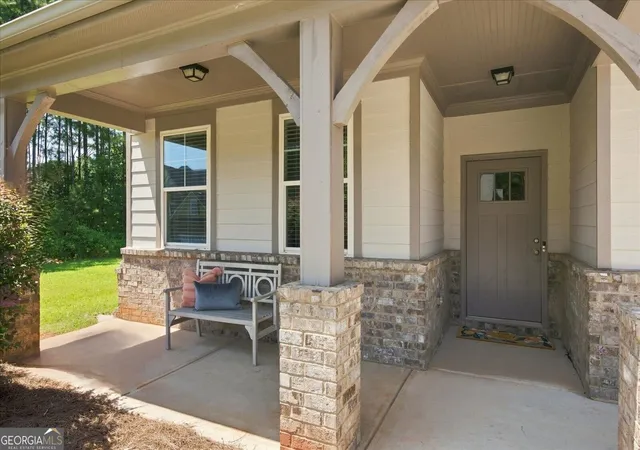 2nd image of 140 Stewart Glen Dr, Covington, GA 30014 | MLS# 10831119