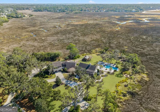 Photo 3 of Single family home for sale at 400 Stevens Rd, Saint Simons Island, GA 31522 | MLS# 10700328 | Listing updated on 2026-03-14