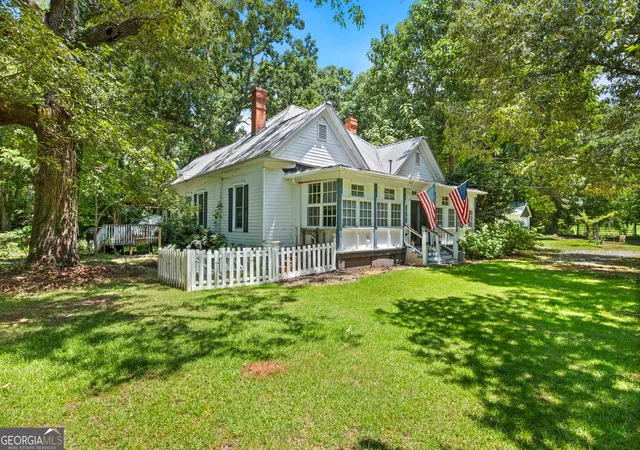 Homes for sale in Mansfield, GA | 107 Sixth Ave, Mansfield, GA 30055 | MLS# 10793097