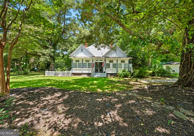 Homes for sale in Mansfield, GA | 107 Sixth Ave, Mansfield, GA 30055 | MLS# 10793097