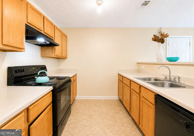Homes for sale in Carrollton, GA | 207 Sequoia Pte, Carrollton, GA 30117 | MLS# 10803652