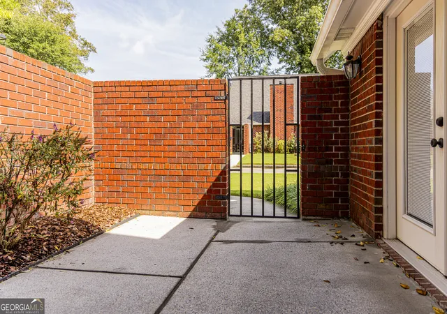 Photo 3 of Condo for sale at 2 Robin St #5, Rome, GA 30165 | MLS# 10832146 | Listing updated on 2026-09-18