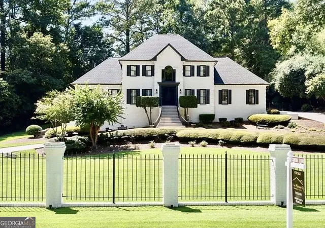 Photo 2 of Mansion for sale at 4576 Ridgegate Dr, Duluth, GA 30097 | MLS# 10833679 | Listing updated on 2026-09-18