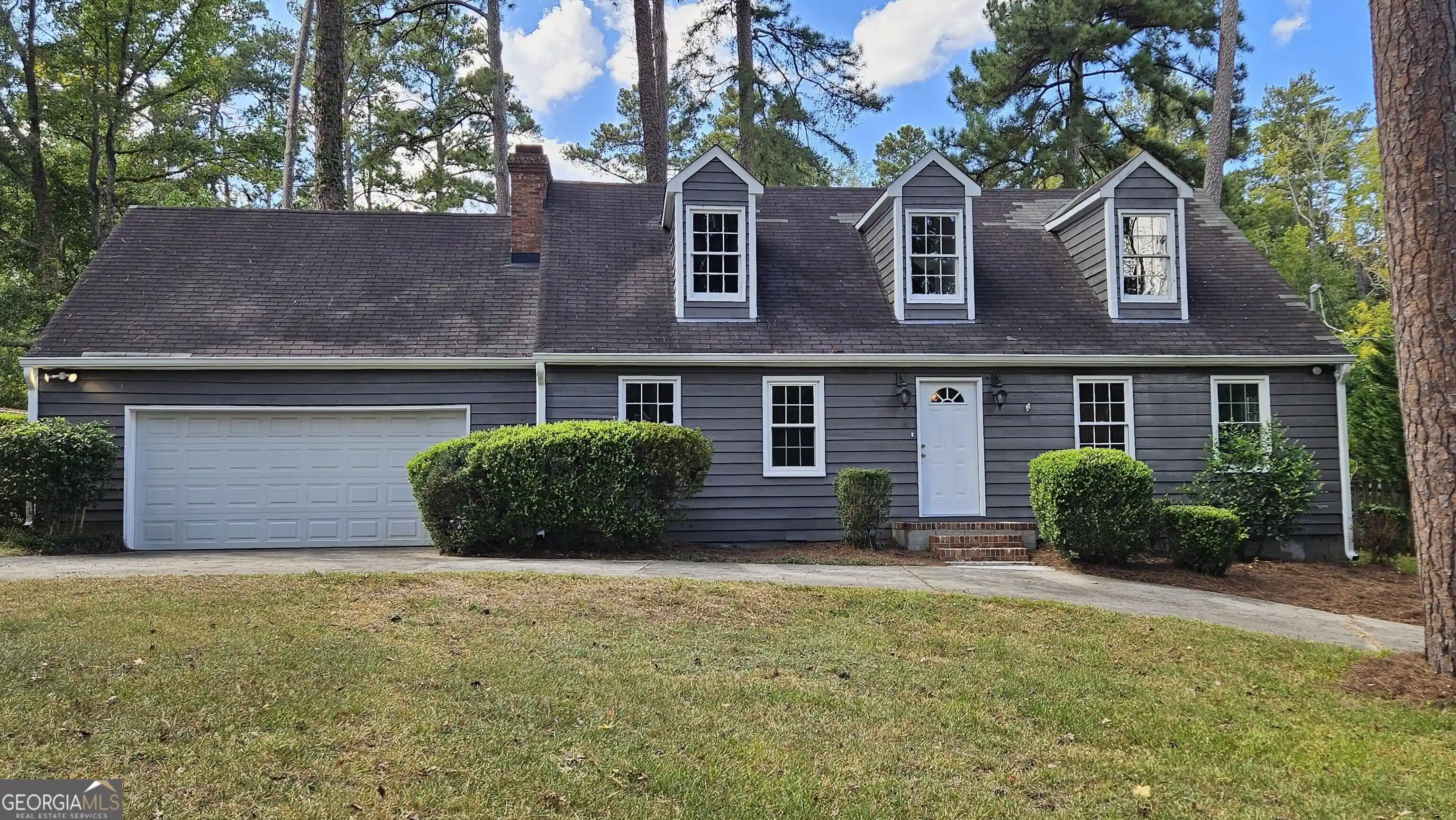 Photo 1 of Sale Pending at 390 Riverdale Rd, Macon, GA 31204 | MLS# 10858066 | Listing updated on 2026-10-08