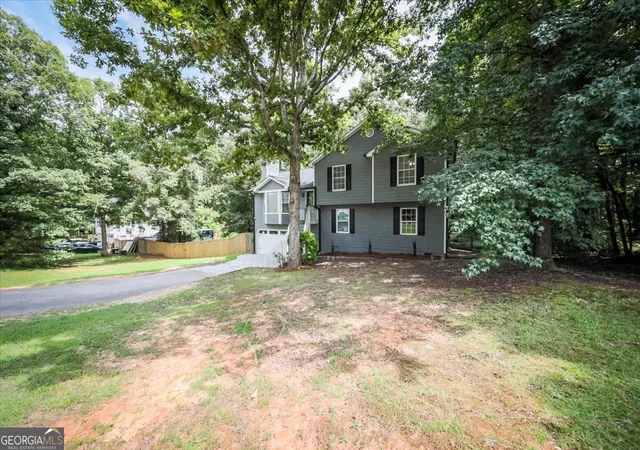 Photo 3 of Single family home for sale at 133 Amberwood Ln, Euharlee, GA 30145 | MLS# 10817645 | Listing updated on 2026-09-15