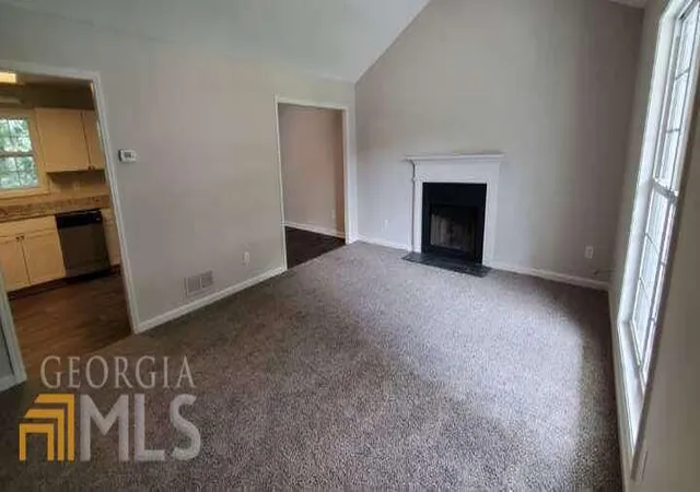 Photo 4 of Single family home for sale at 6050 April Dr, Sugar Hill, GA 30518 | MLS# 10073166 | Listing updated on 2026-07-20
