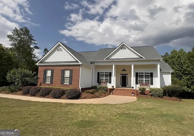 Homes for sale in Zebulon, GA | 637 Whitfield Walk, Zebulon, GA 30295 | MLS# 10763874
