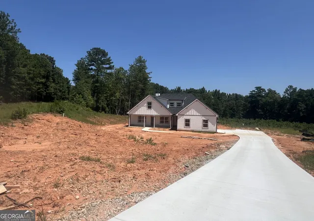 2nd image of 164 Piney Woods Dr #7, Newnan, GA 30263 | MLS# 10828902