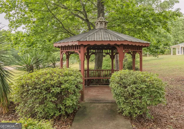 Photo 3 of Single family home for sale at 61 Nantucket Dr, Lagrange, GA 30241 | MLS# 10757297 | Listing updated on 2026-10-03