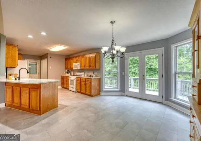 5th image of 490 Copperhead Rd, Blairsville, GA 30512 | MLS# 10821435