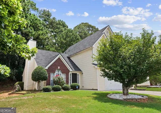Photo 3 of Single family home for sale at 1055 Grace Dr, Lawrenceville, GA 30043 | MLS# 10798491 | Listing updated on 2026-08-28
