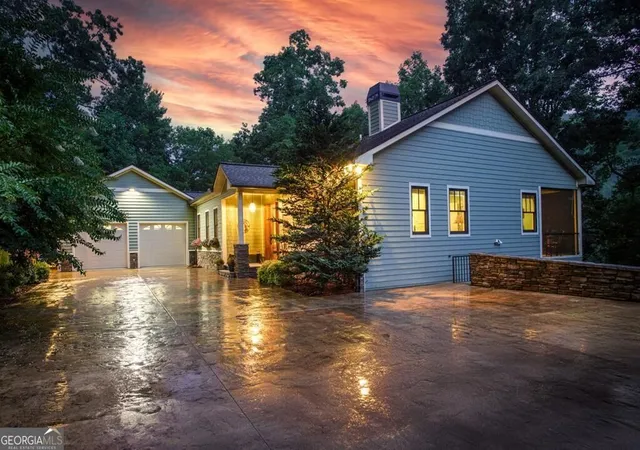 Photo 1 of Single family home for sale at 605 Owl Creek Rd, Hiawassee, GA 30546 | MLS# 10833311 | Listing updated on 2026-08-27