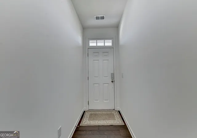 Photo 3 of Single family home for sale at 5090 Bellehurst Ln, Cumming, GA 30040 | MLS# 10824814 | Listing updated on 2026-09-11