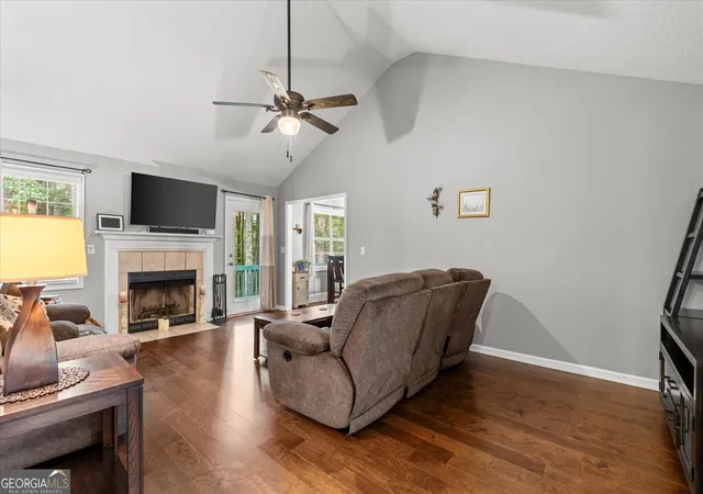 Photo 4 of Single family home for sale at 3009 Lakeview Pkwy, Villa Rica, GA 30180 | MLS# 10808233 | Listing updated on 2026-10-26