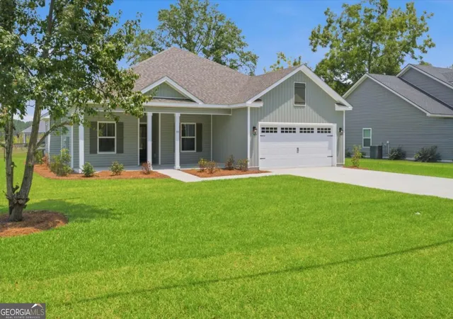 Photo 2 of Single family home for sale at 93 Ennis Rd, Pembroke, GA 31321 | MLS# 10826425 | Listing updated on 2026-09-06