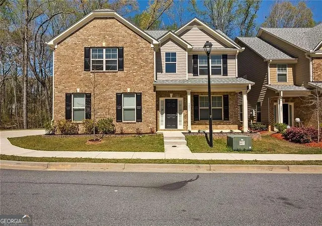 Homes for sale in Norcross, GA | 5831 Peltier Tr, Norcross, GA 30093 | MLS# 10791025