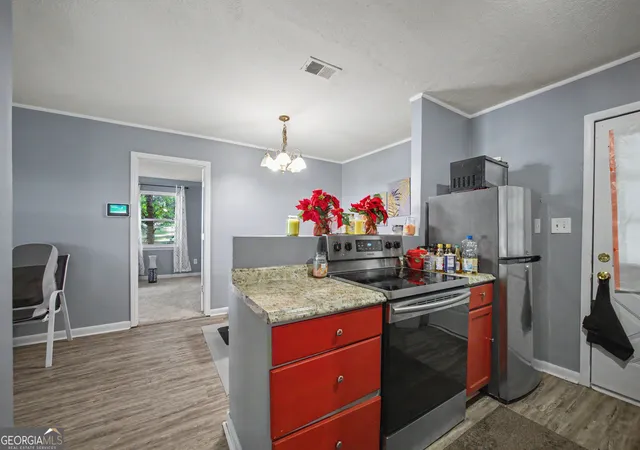 Photo 4 of Sale Pending at 812 Wright Dr, Columbus, GA 31907 | MLS# 10826667 | Listing updated on 2026-09-28