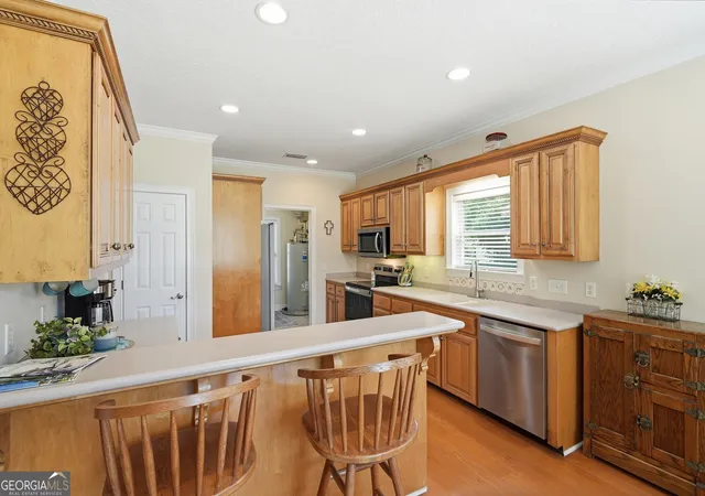 Photo 4 of Sale Pending at 402 Houston St, Darien, GA 31305 | MLS# 10793973 | Listing updated on 2026-07-10