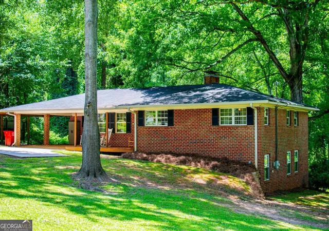 Photo 3 of Single family home for sale at 130 Forest Hl Rd, Bowdon, GA 30108 | MLS# 10809878 | Listing updated on 2026-07-22