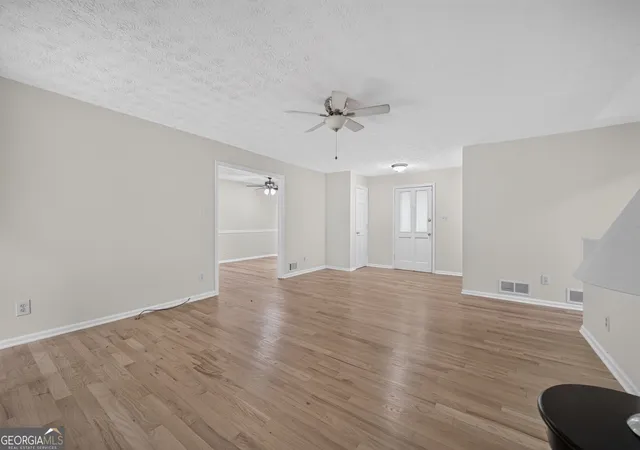 Photo 4 of Sale Pending at 286 Windmill Pointe, Lawrenceville, GA 30044 | MLS# 10794390 | Listing updated on 2026-10-03