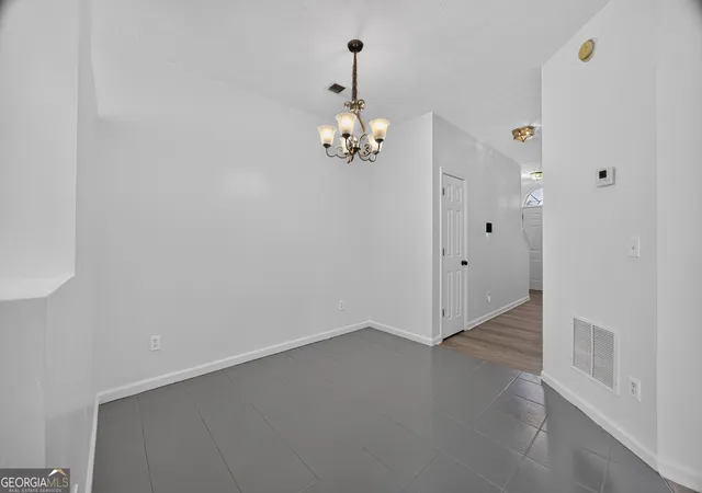 4th image of 181 Oak Green Dr, Lawrenceville, GA 30044 | MLS# 10831004
