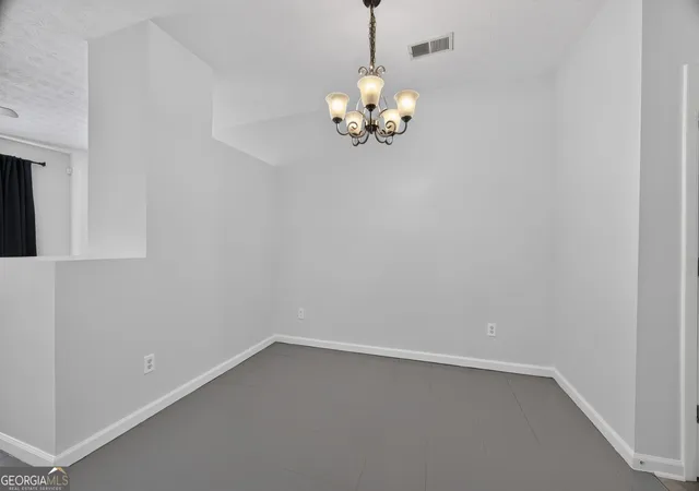 5th image of 181 Oak Green Dr, Lawrenceville, GA 30044 | MLS# 10831004